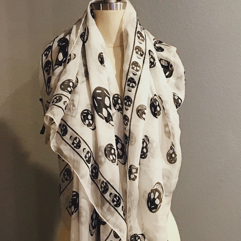 Alexander McQueen Scarf
